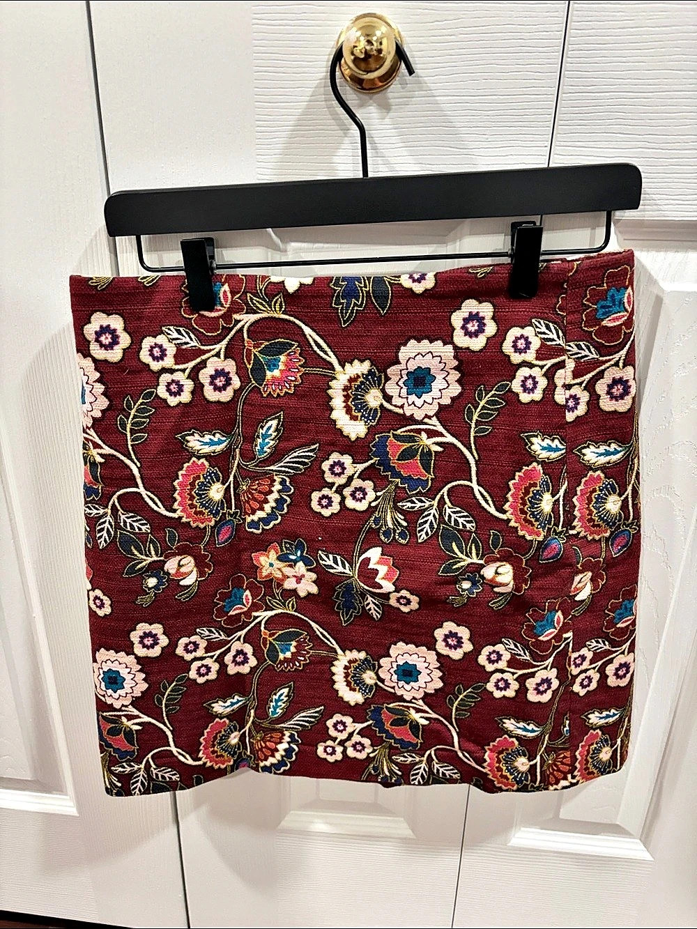 LOFT Floral Mini Skirt in Burgundy Size 6
